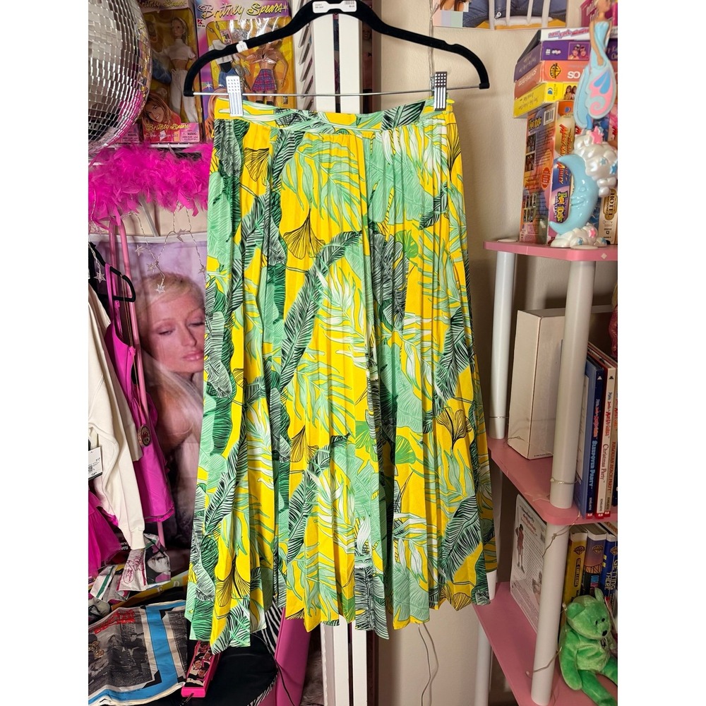 Lulus tropical floral yellow skirt size small
